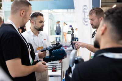 EFINTEC CREIX AMB NOVA UBICACIÓ